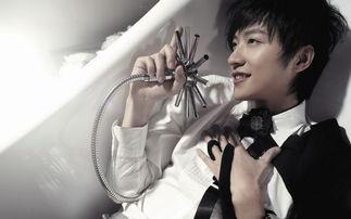 乔任梁飙车爆料了吗视频,揭秘明星私生活瞬间